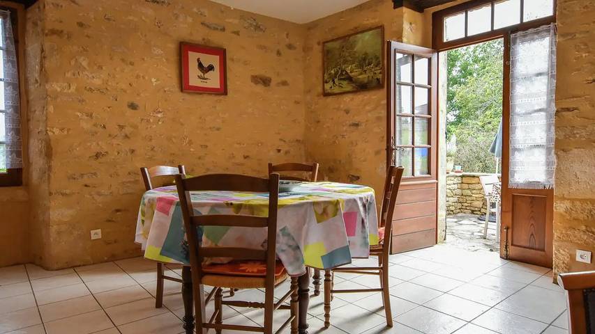 Location de vacances pour 8 personnes, avec piscine et jardin, animaux acceptés à Loubejac - 3