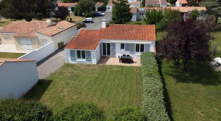 Gîte pour 6 personnes, avec terrasse et jardin, animaux acceptés à Saint-Vincent-sur-Jard