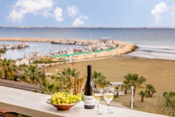 Ferienwohnung für 6 Personen, mit Balkon in Larnaka