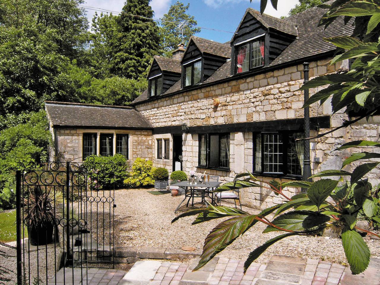 The Cottage in Stroud, Gloucestershire
