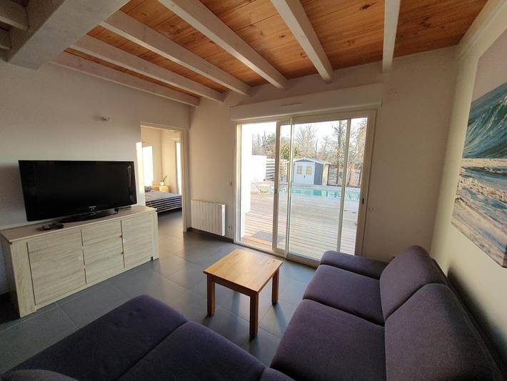 Location de vacances pour 6 personnes, avec piscine et terrasse ainsi que vue et jardin, adapté aux familles à Tosse - 4