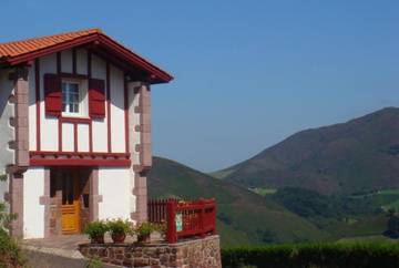 Gîte pour 6 personnes, avec terrasse à Bidarray