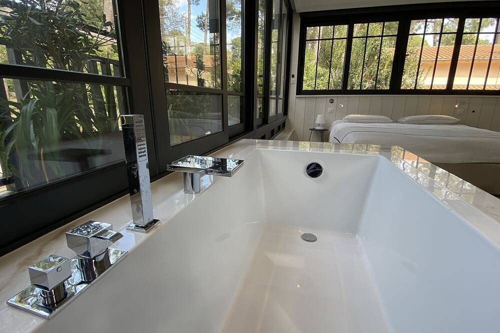 Villa De Luxe Le Moulleau - 250 m de la plage &  commerces - Acces Tout A Pied in Le Moulleau, Arcachon