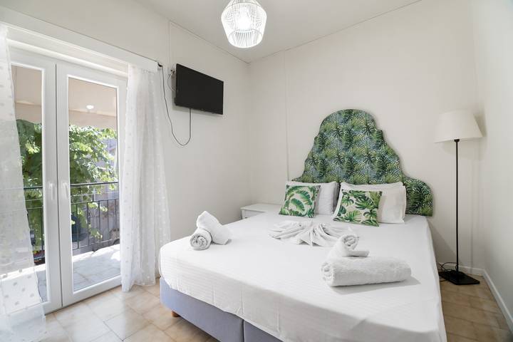 Vacation rental for 2 people, with Balcony and Yard in Lefkada