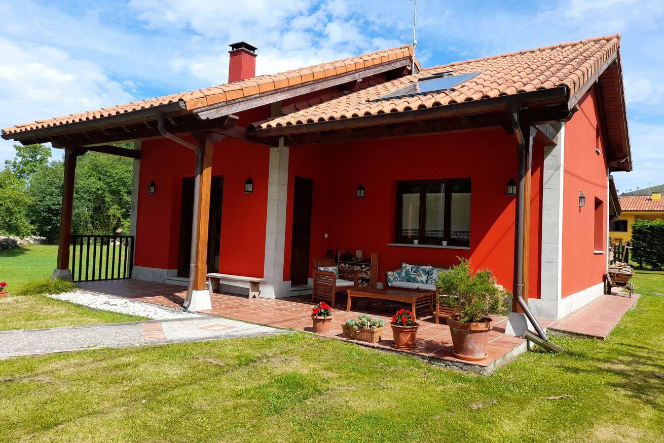 Ganze Wohnung, Ferienwohnung für 7 Personen mit Balkon/Terrasse in Llanes, Costa Verde (Spanien)