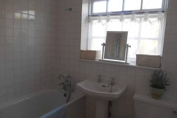 Log Cabin for 4 People in Mersea Island, Colchester, Photo 4