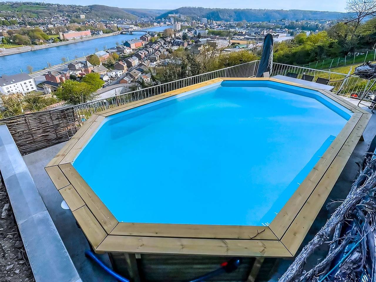 Le Clos Bois Marie -maison à   Huy avec terrasse-piscine in Huy, Région De Liège