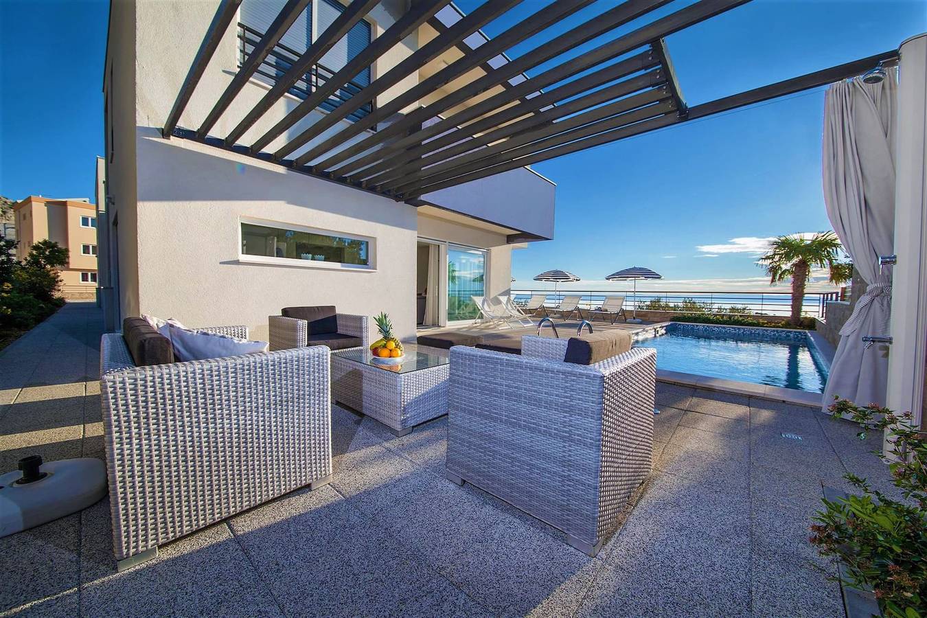 Villa Blue mit Pool, Meerblick in Veliko Brdo, Makarska