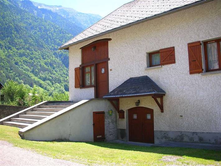 Gîte pour 6 personnes, avec jardin dans Le Périer