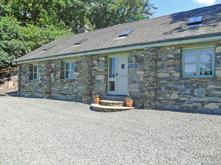 Cottage for 8 people, with garden, with pets in Fairbourne