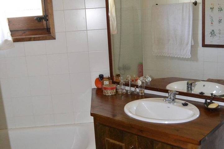 Ganze Wohnung, Ger lll - 6 Pax - Drei Schlafzimmer Wohnung, Schläft 6 in Ger (Spanien), Katalanische Pyrenäen