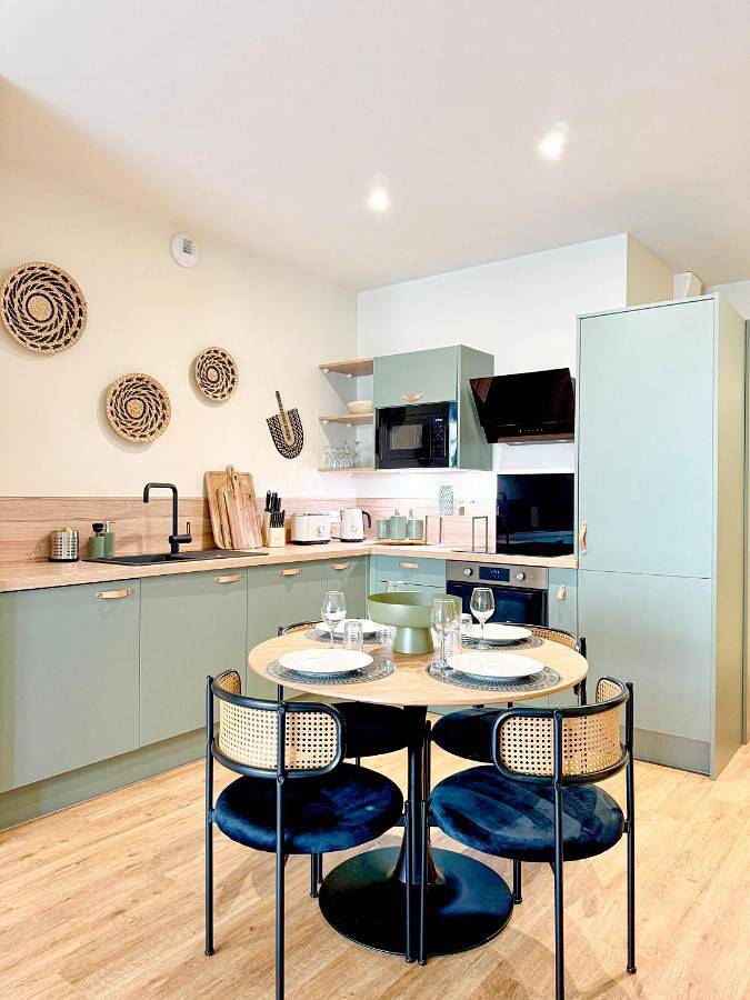 Appartement entier, Appart City break Chic Cosy Wifi Caen Hyper centre in Caen, Région de Caen