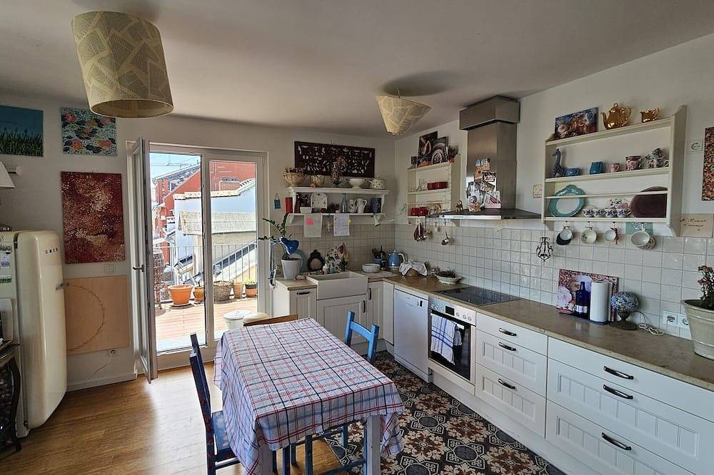 Appartamento intero, Charming artist's home with a special atmosphere, in a luxury complex. in Francoforte, Hesse del Sur