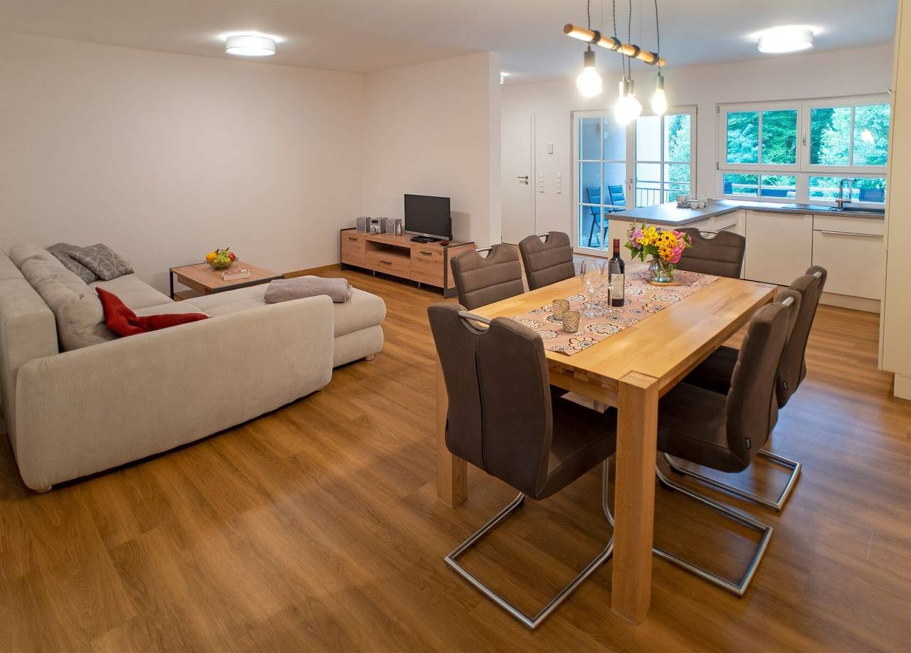 Entire apartment, Apartment 'Ferienwohnung Holunder' with Mountain View, Shared Terrace and Wi-Fi in Gengenbach, Central Black Forest
