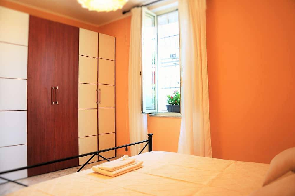 Entire apartment, House \"Al vico dei lemons\" between the countryside and the sea in Sant'Alessio Siculo, Messina Province