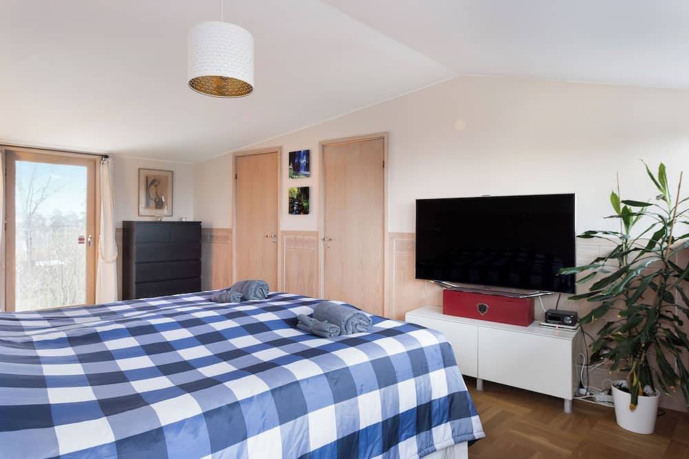 Spectacular Villa - Pool, Sauna & Magical Lake View in Lidingö, Stockholmer Schärengarten