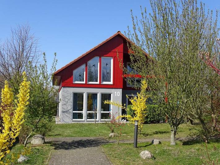 Ferienwohnung für 8 Personen, mit Terrasse und Garten sowie Pool und Ausblick