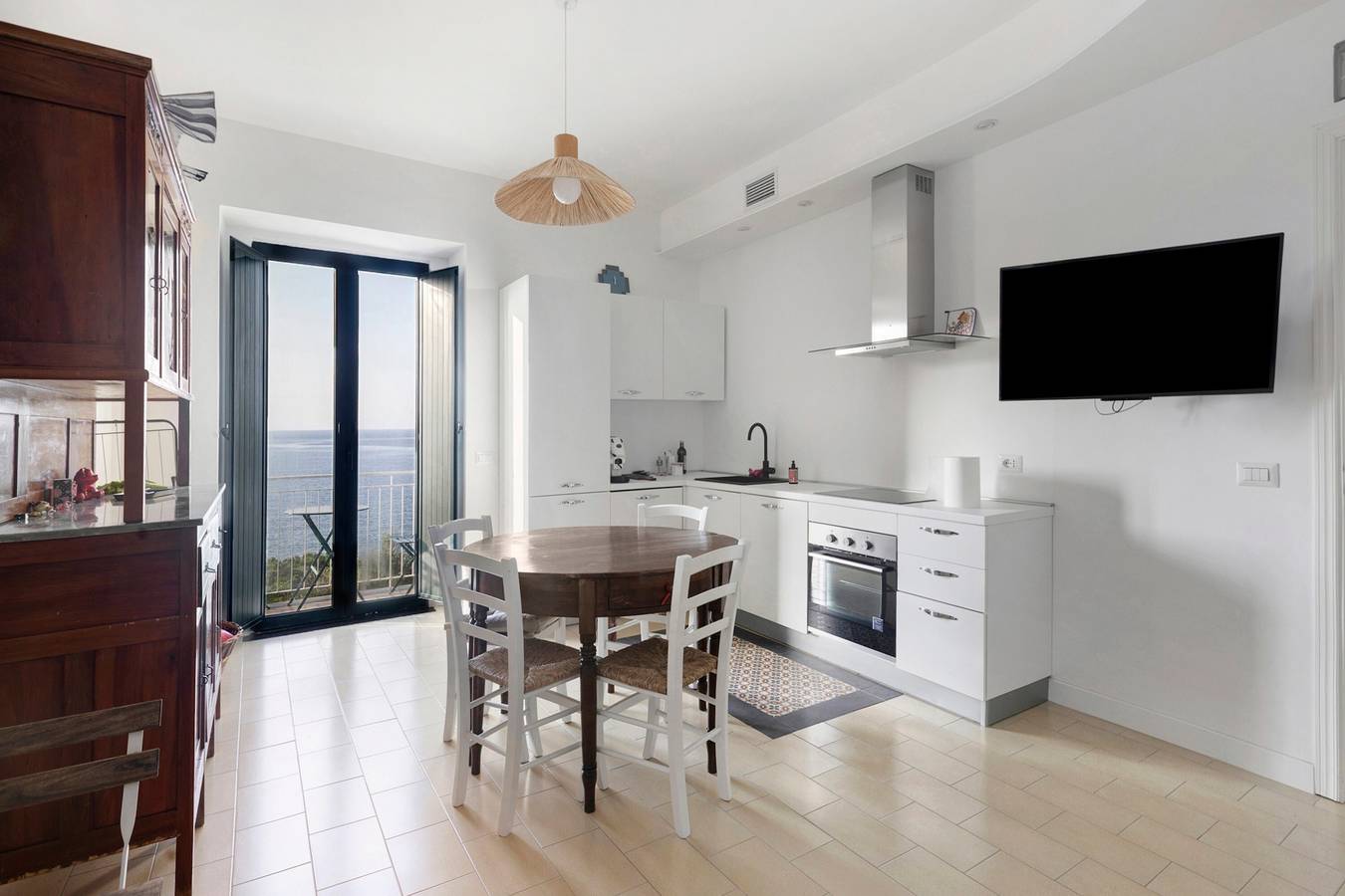 Entire apartment, Apartment 'A Casa Di Betti' with Wi-Fi in Capo d'Orlando, Messina Province