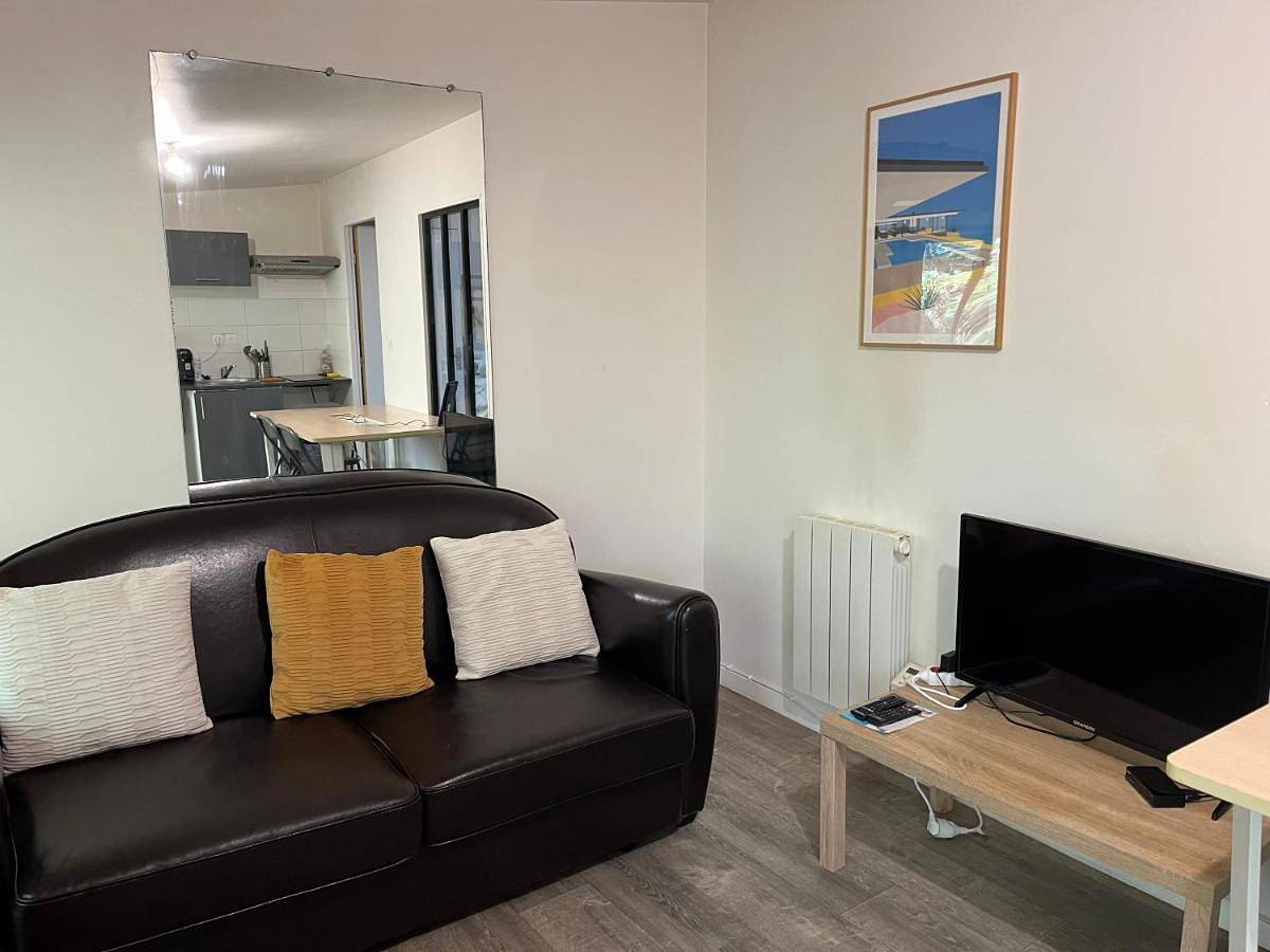 Appartement entier, T2 Côté Jardin in Eysines, Région de Bordeaux