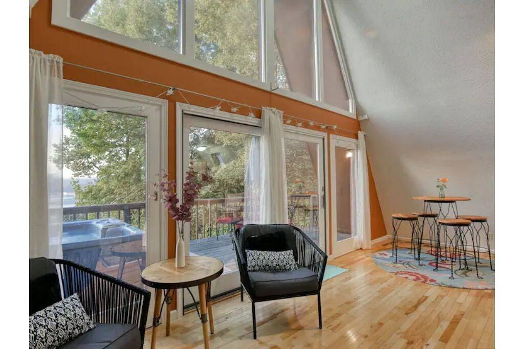 Lake Therapy in Norris Lake