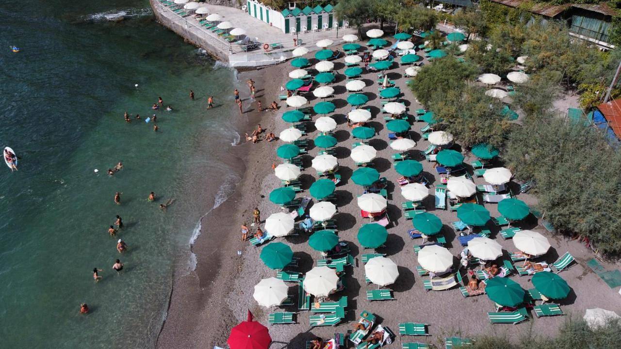 Deluxe Double or Twin Room with Sea View in Salerno, Costa tirrenica Campania