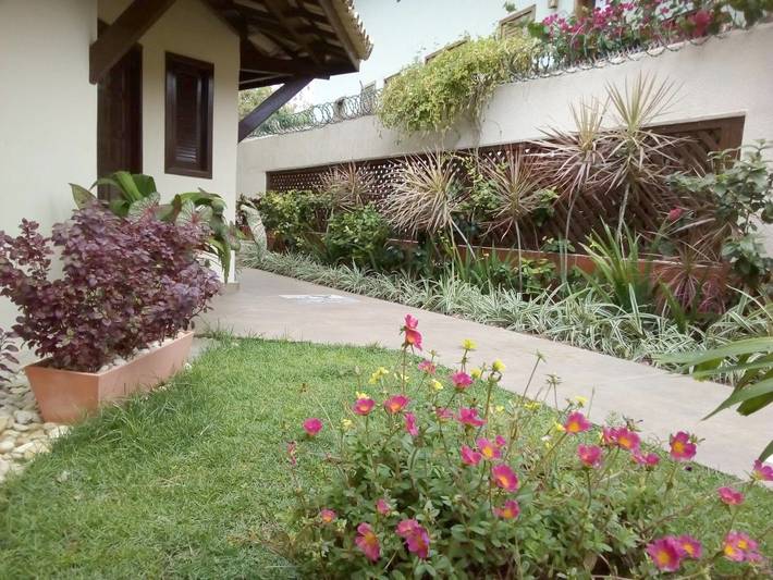 Casas e apartamentos de temporada para 6 pessoas, com vista e jardim na Praia do Forte
