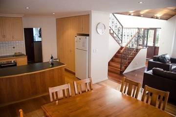 Holiday Home for 12 People in Dunsborough, Western Australia, Photo 2