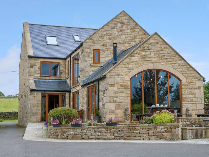 Cottage for 16 people, with sauna and garden in County Durham