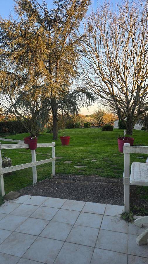 Gîte pour 3 personnes, avec terrasse dans Muron - 4