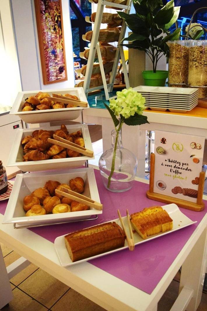 Hôtel pour 4 personnes, avec piscine et jardin, animaux acceptés à Saint-Étienne-du-Rouvray - 4