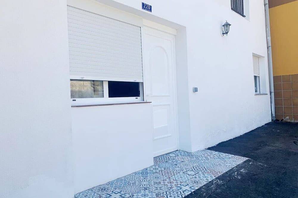 Apartamento entero, Apto con 2 dormitorios en Ajo - El Faro 12008 in Bareyo, Costa de Cantabria