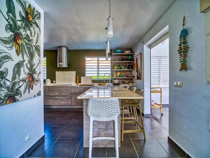 Gîte pour 6 personnes, avec jardin ainsi que vue et piscine, animaux acceptés dans Plage de l’Anse Vinaigri - 4