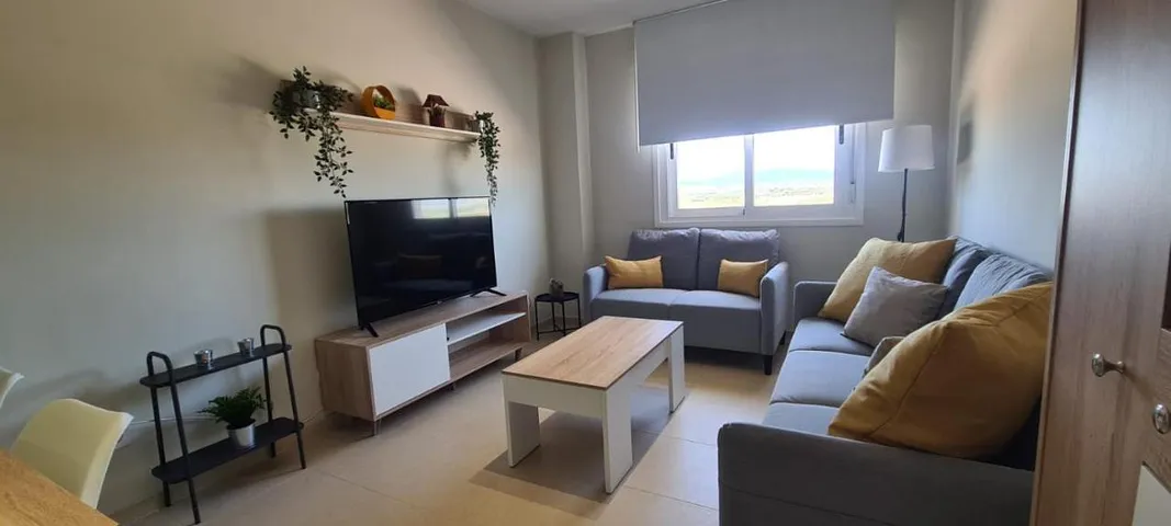 Ferienwohnung für 4 Personen, mit Ausblick und Terrasse sowie Pool - 1