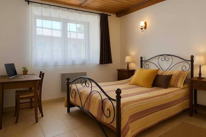 Location de vacances pour 8 personnes, avec jardin à Le Soulié - 2