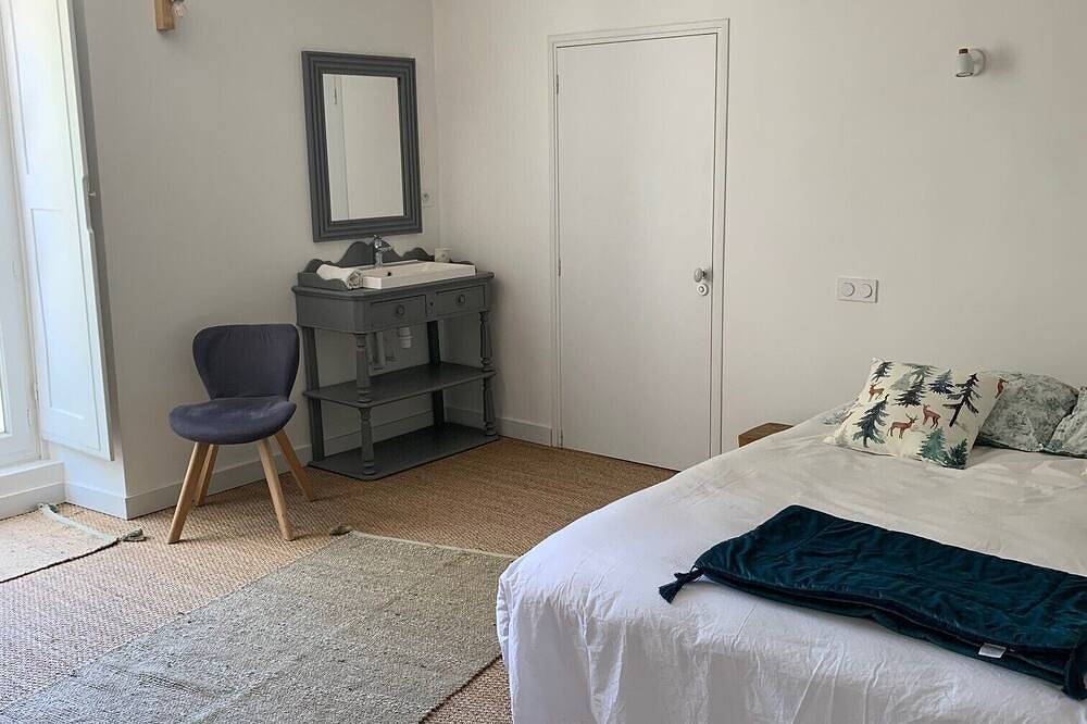 Très belle maison de campagne dans un site boisé in Saint-Étienne-de-Montluc, Région de Nantes