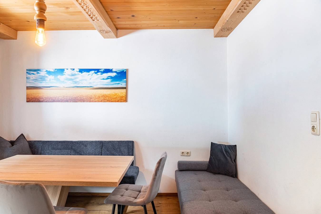 Entire apartment, Holiday Apartment "Schwüwong - Apartment 13" with Mountain View, Shared Terrace and Wi-Fi in Hopfgarten im Brixental, Kitzbuehl alps