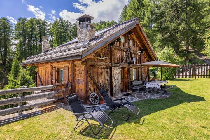 Chalet per 4 persone, con Terrazza e Giardino nonché Panorama in Val di Sole