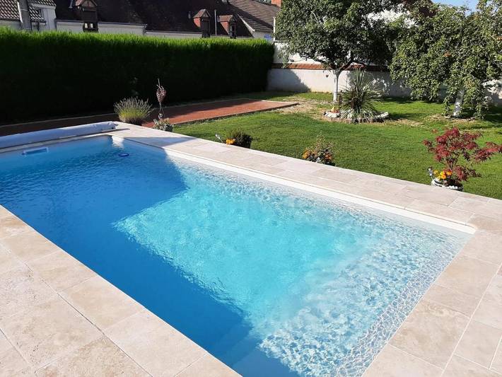 Villa pour 6 personnes, avec piscine ainsi que jardin et terrasse