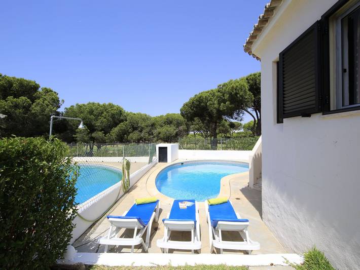 Villa pour 6 personnes, avec terrasse et piscine, adapté aux familles à Vilamoura - 4