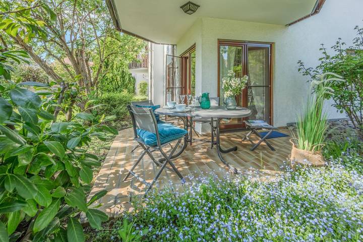 Ferienwohnung für 4 Personen, mit Terrasse und Garten in Moos