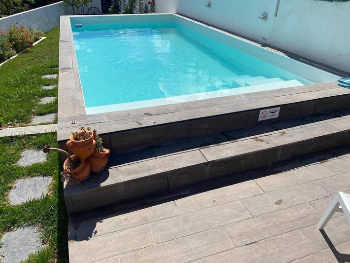 Location de vacances pour 6 personnes, avec terrasse et piscine dans Roncão