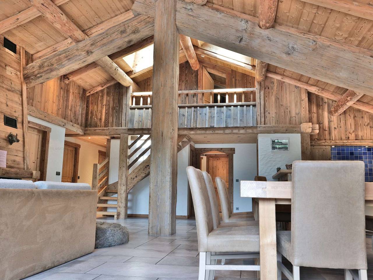 Appartement entier, Luxueux 6 pièces avec sauna, hammam et jacuzzi, à 300m du centre et au pied des télécabines! in Le Grand-Bornand, Région d'Annecy