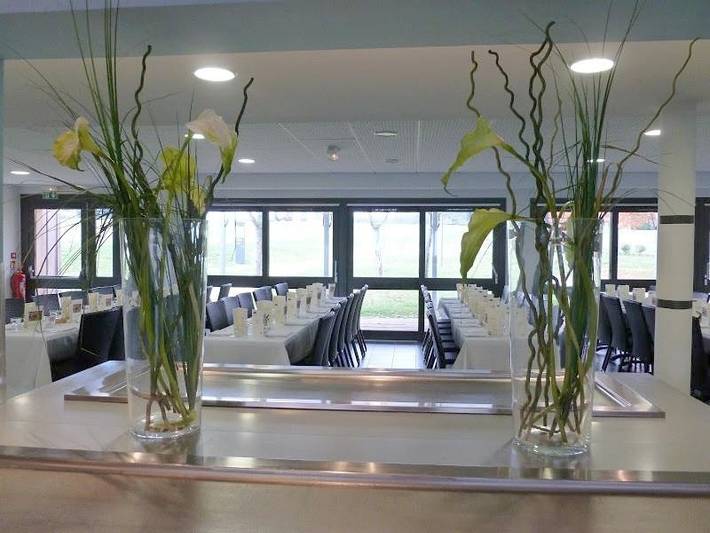 Parc de vacances pour 4 personnes, avec vue ainsi que vue sur le lac et jardin dans Occitanie - 4