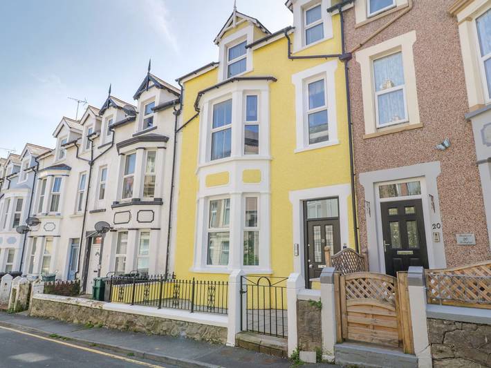 Cottage for 4 people, with garden, with pets in Llandudno