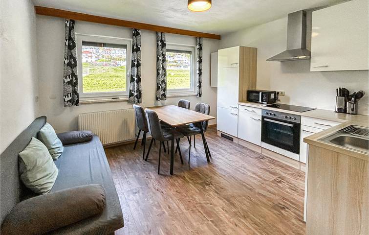Ganze Ferienwohnung, City Center Apartment - Kostenloses Parken, Internet und mehr! in Roppen, Bezirk Imst