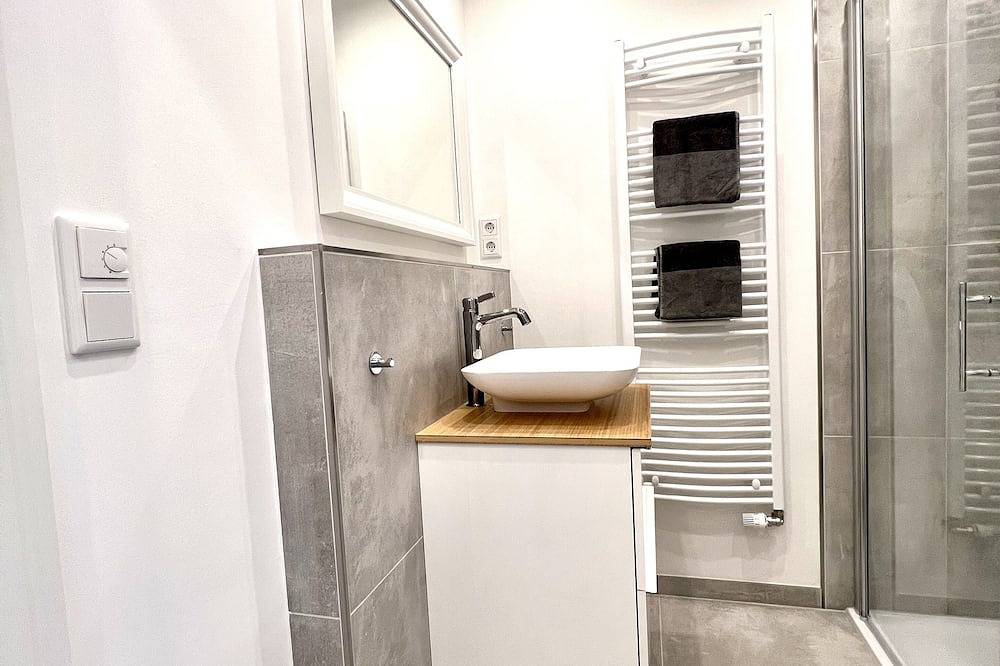 Ganze Wohnung, Neu! Erstbezug! Vollsanierte Fewo mit Blick auf die Flensburger Förde in Wassersleben, Harrislee