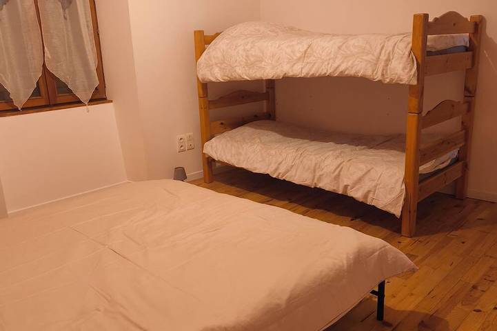 Location de vacances pour 6 personnes, avec terrasse dans Lods - 4