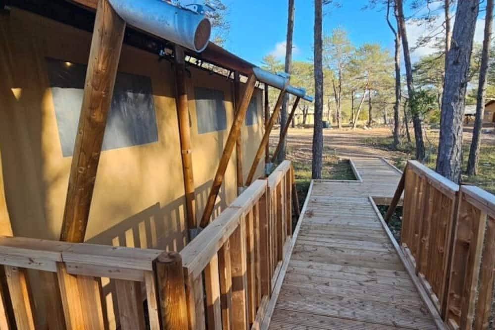 Camping 3 étoiles - Piscine - ccbfcgb in Saint-Laurent-du-Verdon, Verdon Regional Natural Park