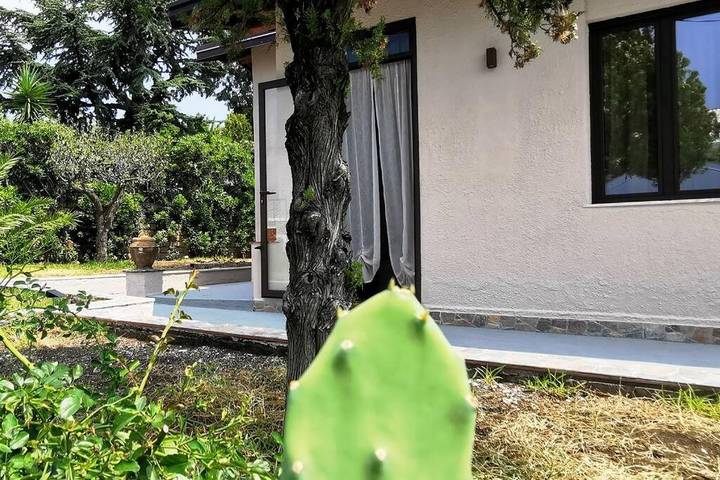 Location de vacances pour 4 personnes, avec jacuzzi ainsi que jardin et terrasse à Pedara - 3