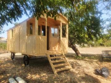 Chambre d’hôte pour 2 personnes, avec vue ainsi que piscine et jardin à Monbéqui
